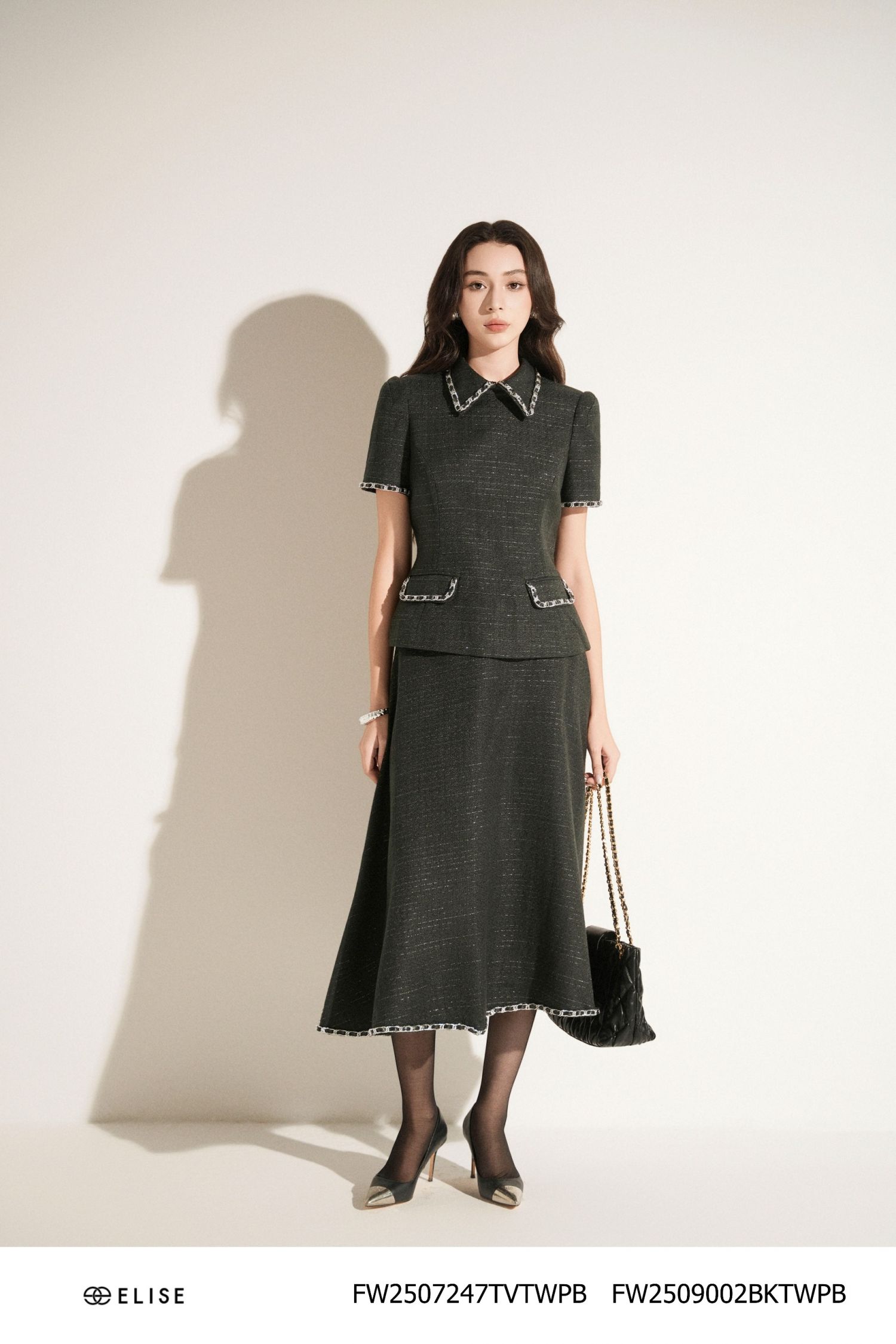 ÁO TWEED ĐEN VÂN KT VIỀN DÂY XÍCH