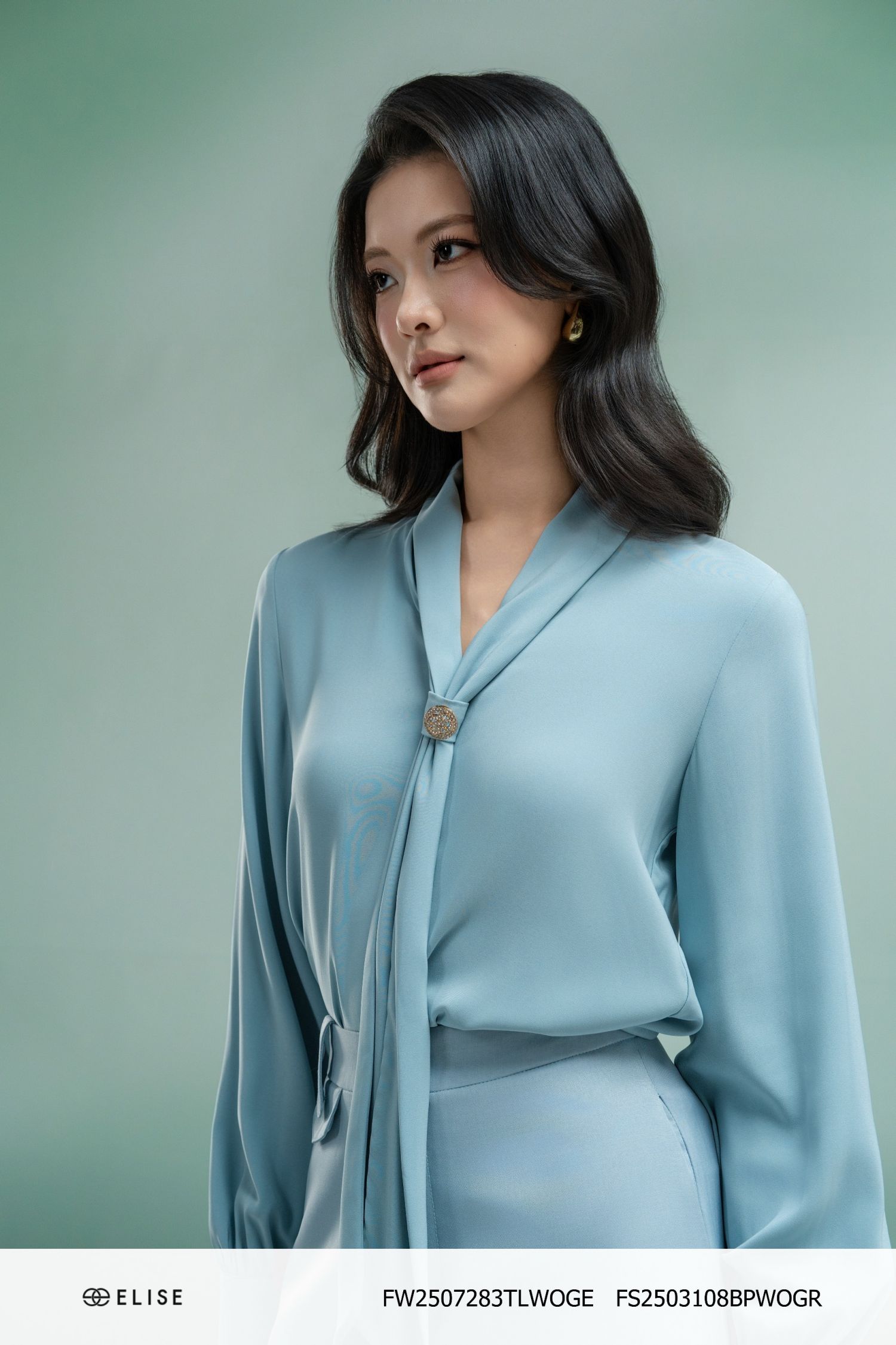 ÁO XANH NGỌC CỔ KHĂN LUỒN NHẪN