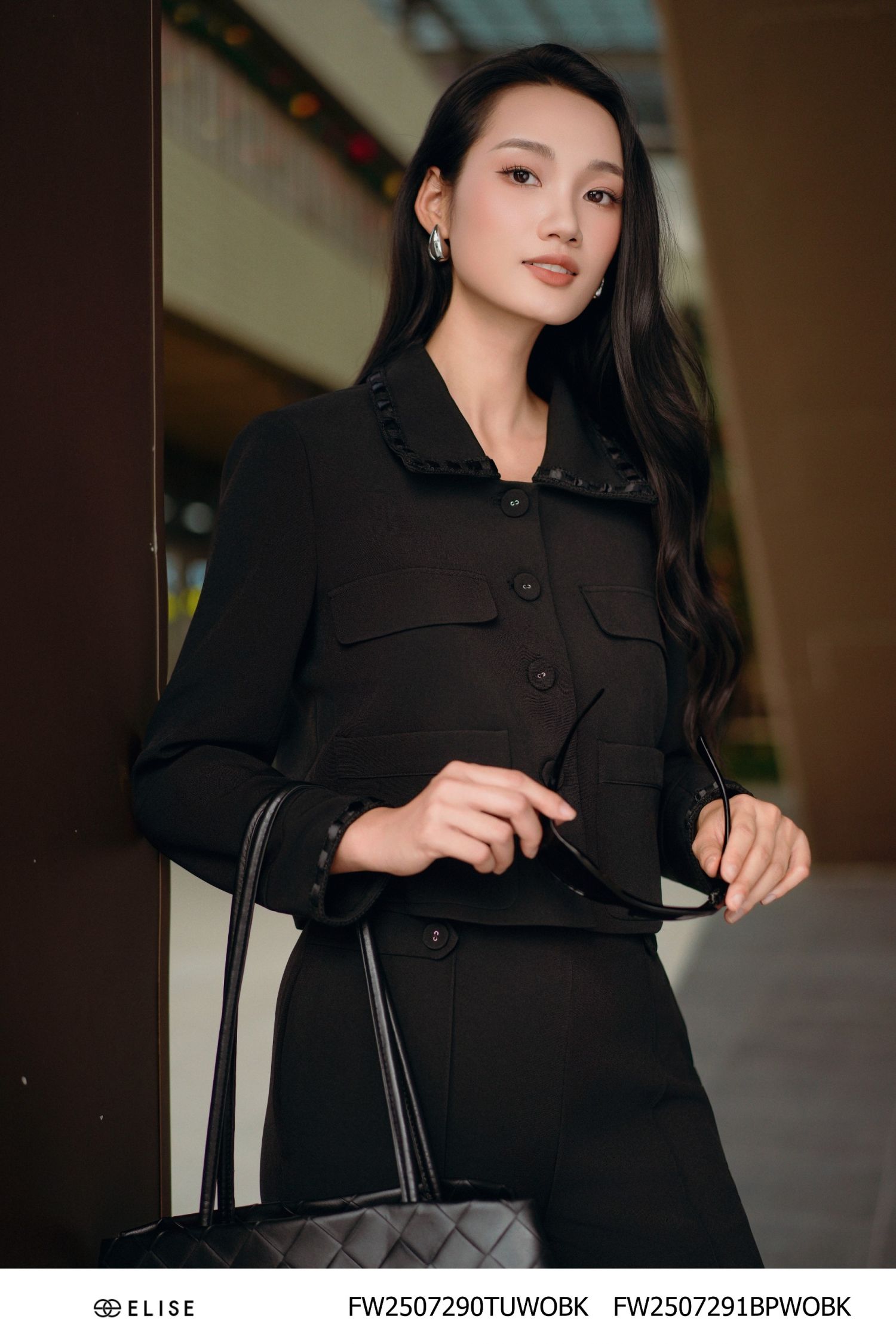 QUẦN TUYTSY ĐEN BẤU MÍ ỐNG VẨY
