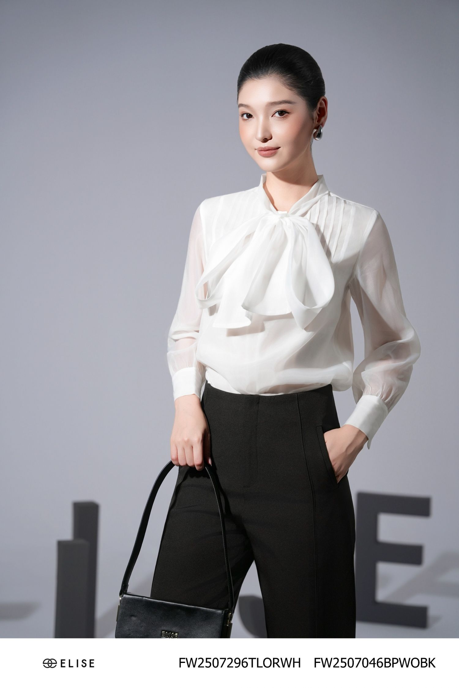 SM TƠ TRẮNG BẤU MÍ NGỰC NƠ CỔ