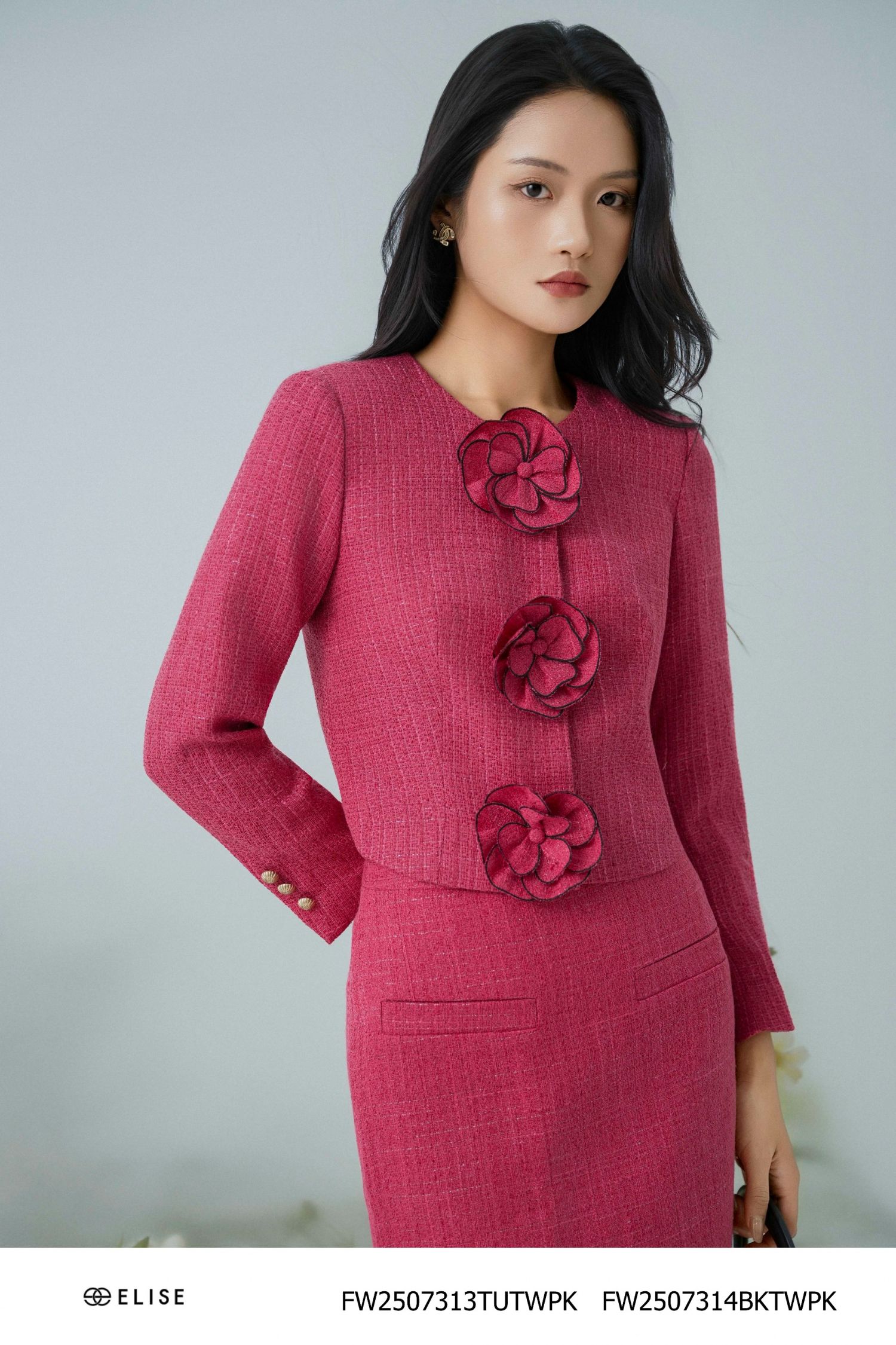 ÁO KHOÁC TWEED HỒNG SEN ĐÍNH HOA