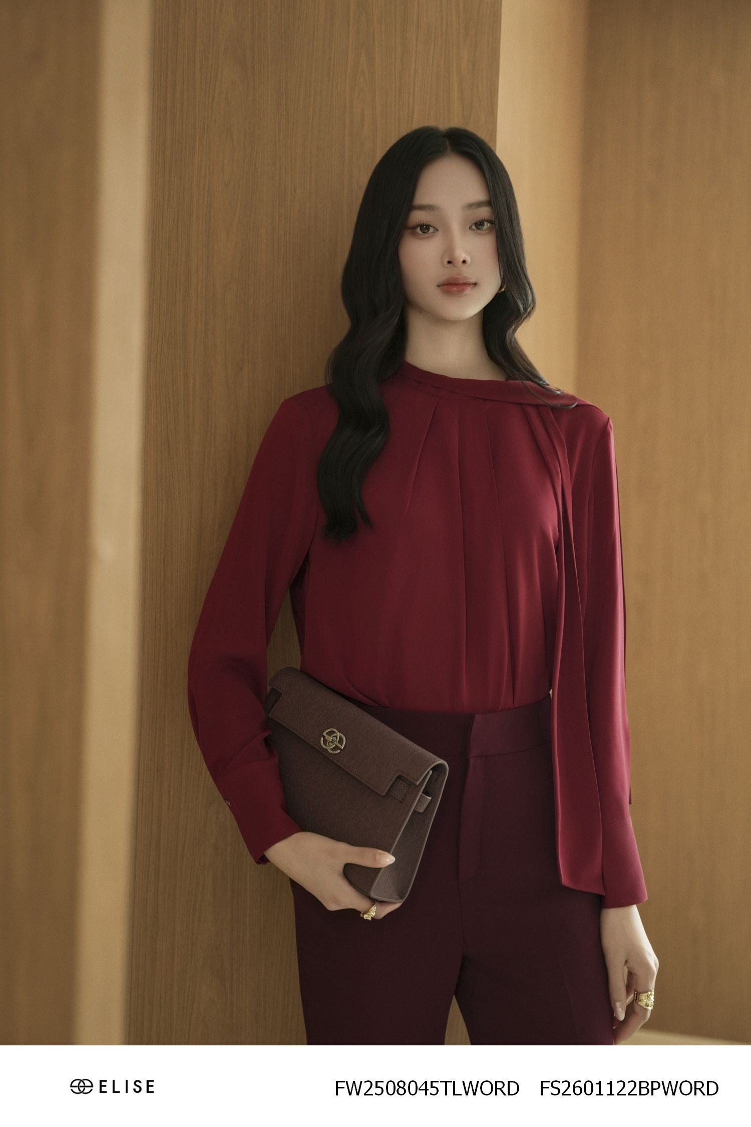 ÁO ĐỎ ĐUN VẠT BONG DÂY CỔ