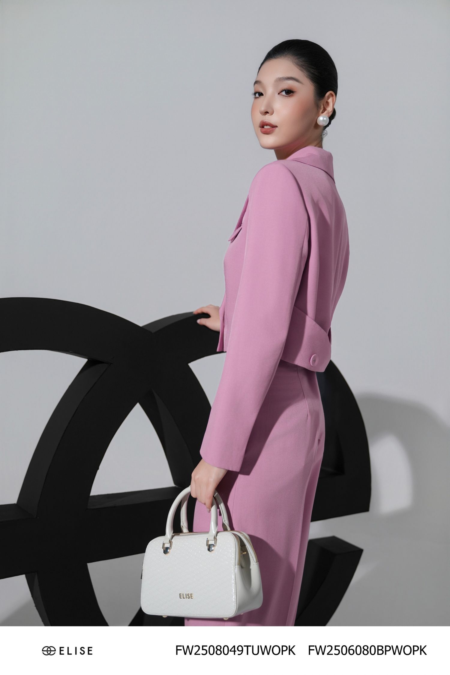 VEST TUYTSY HỒNG MÔN CƠI TÚI
