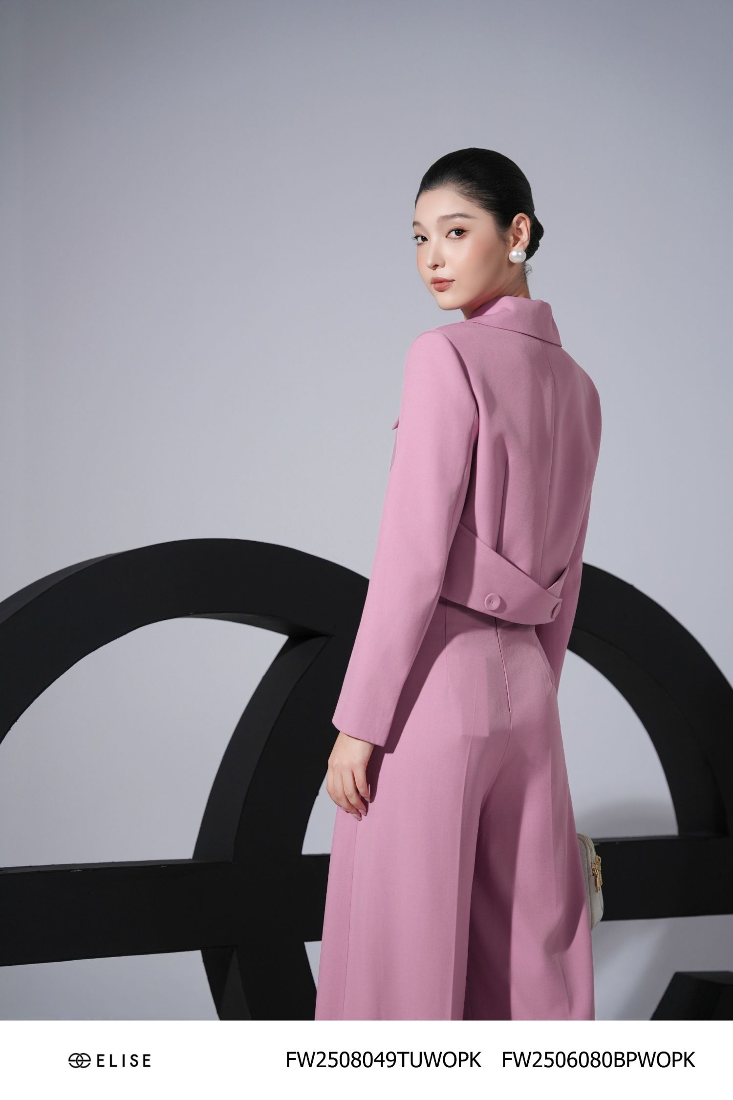 VEST TUYTSY HỒNG MÔN CƠI TÚI