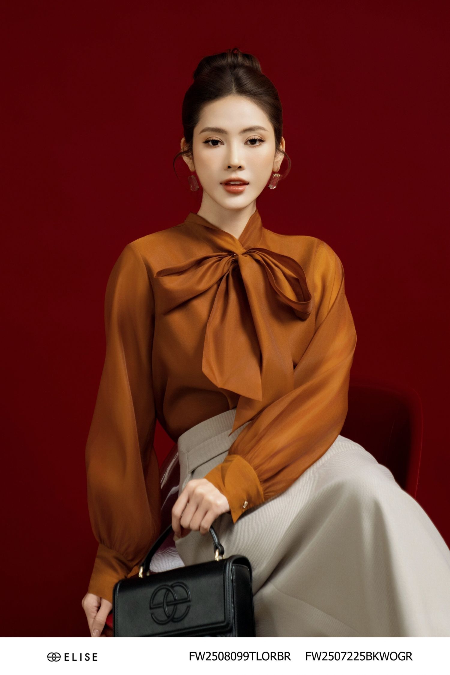 SM TƠ NÂU BUỘC NƠ CỔ