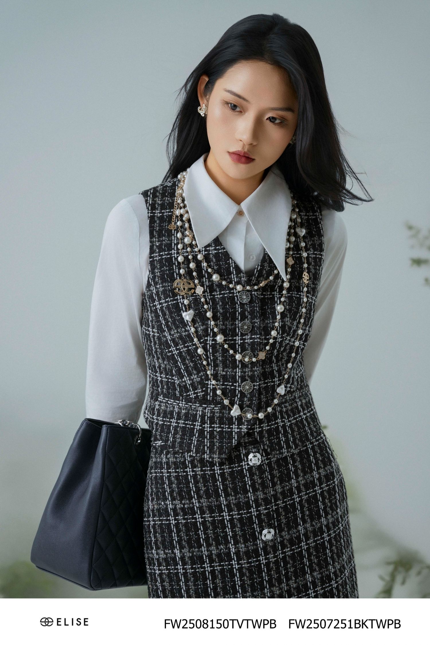 GILE TWEED ĐEN KẺ TRẮNG KIM TUYẾN