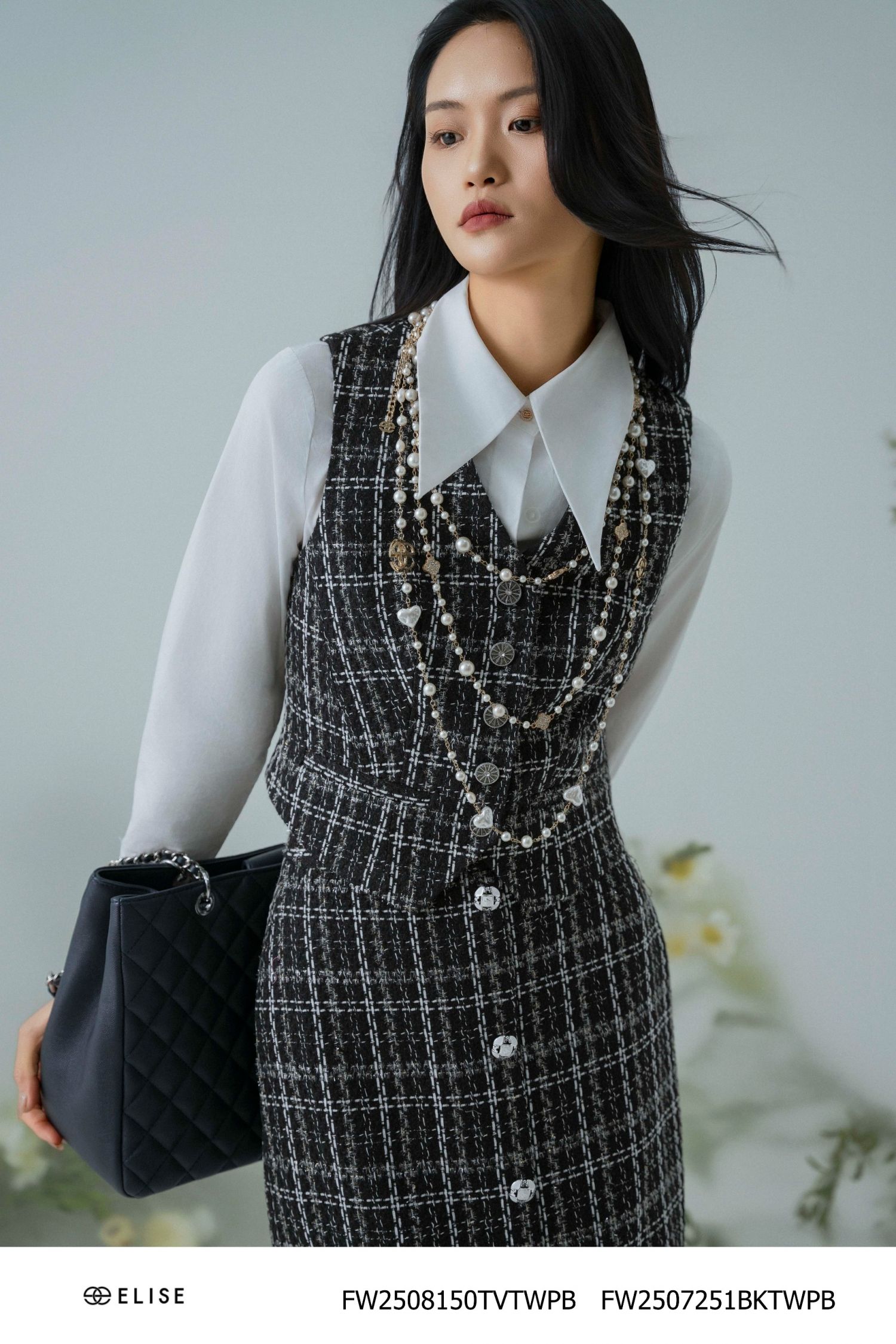 GILE TWEED ĐEN KẺ TRẮNG KIM TUYẾN