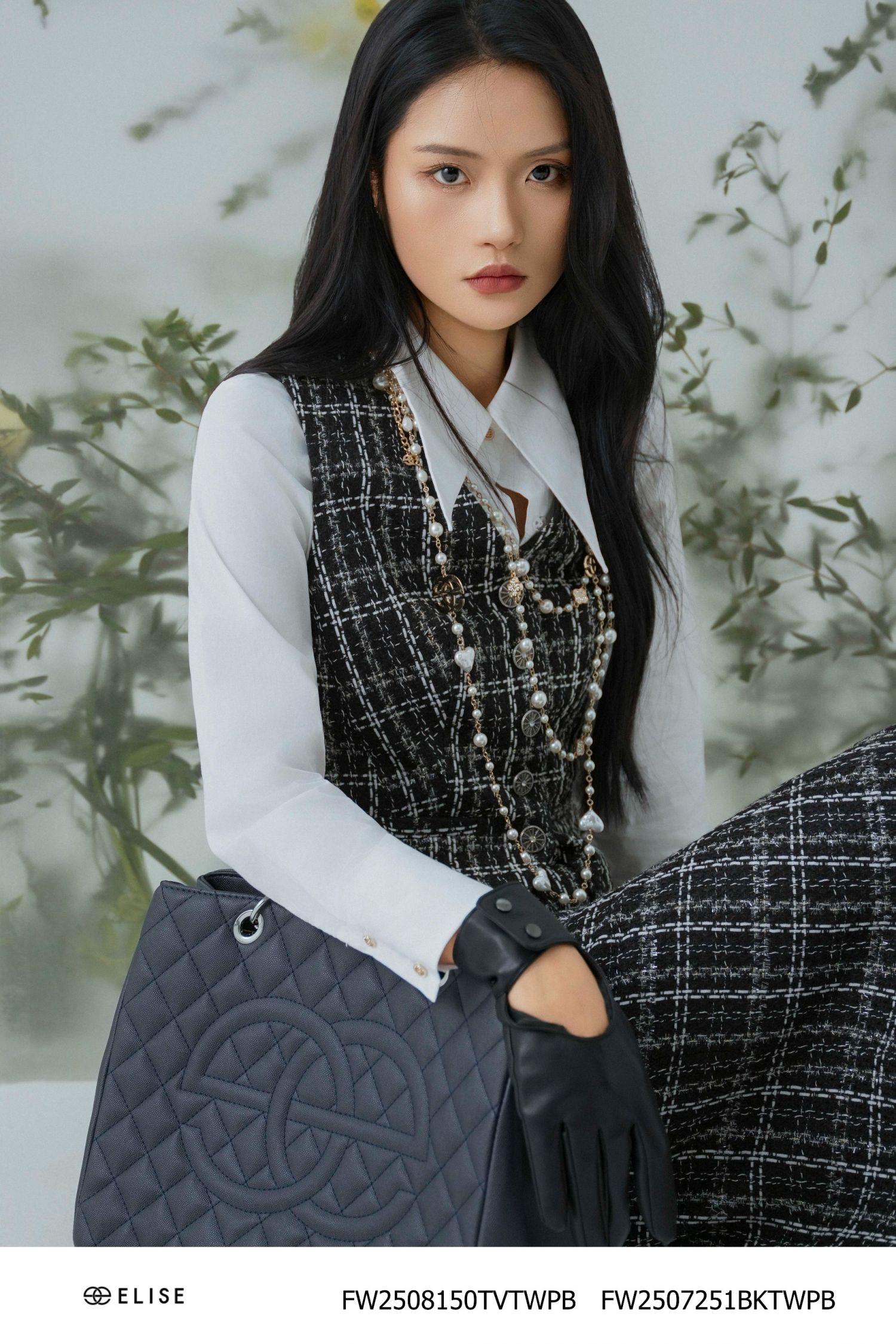 GILE TWEED ĐEN KẺ TRẮNG KIM TUYẾN