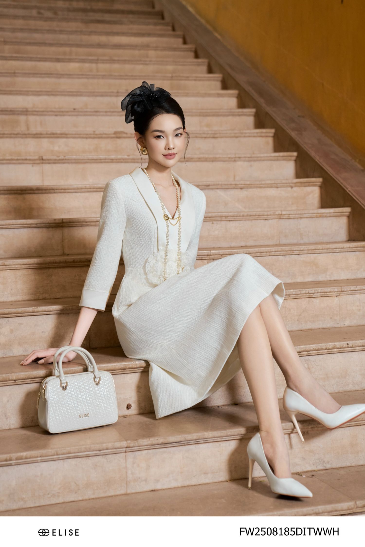 ĐẦM TWEED TRẮNG HOA EO XẾP LY SÚP