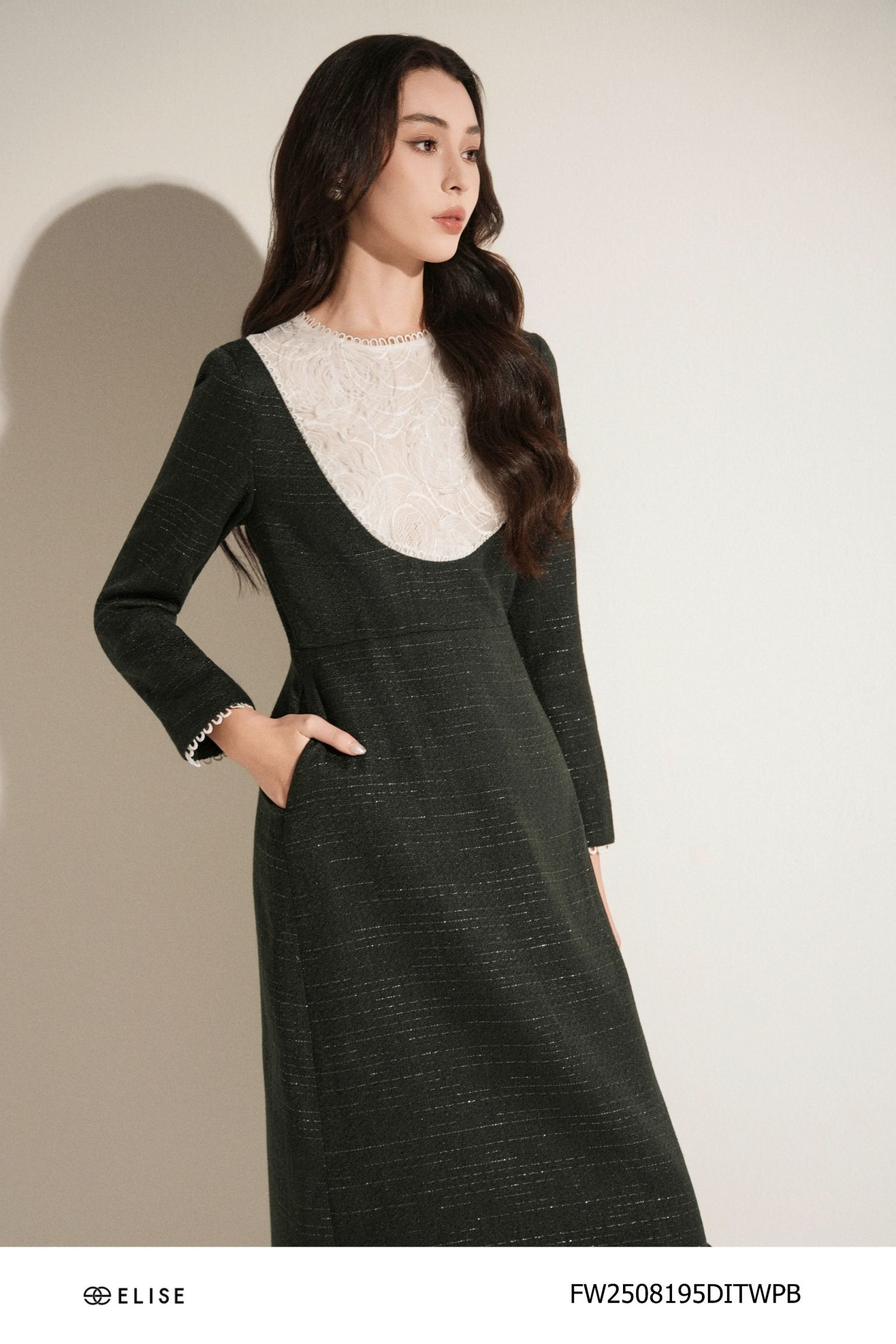 ĐẦM TWEED ĐEN VÂN KT PHỐI CỔ REN HOA