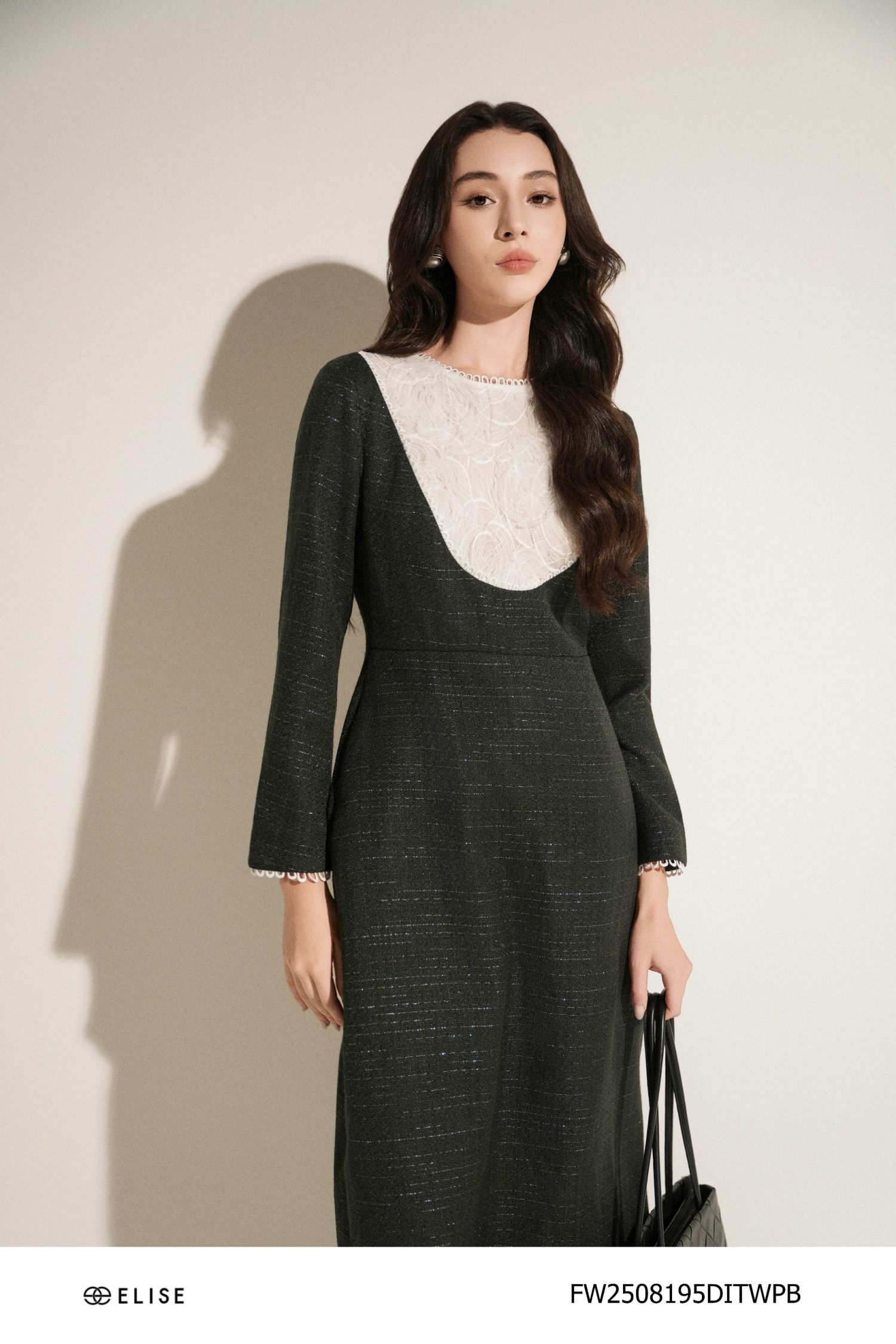 ĐẦM TWEED ĐEN VÂN KT PHỐI CỔ REN HOA