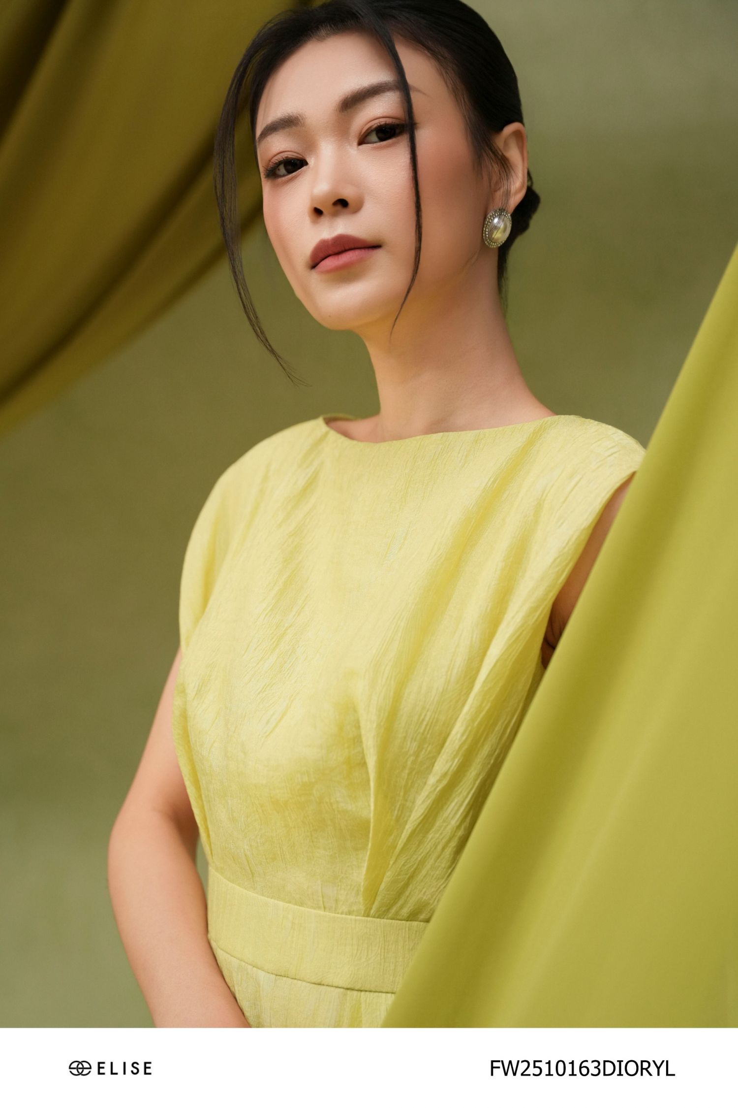 ĐẦM TƠ NHĂN VÀNG CỐM VAI CHỜM