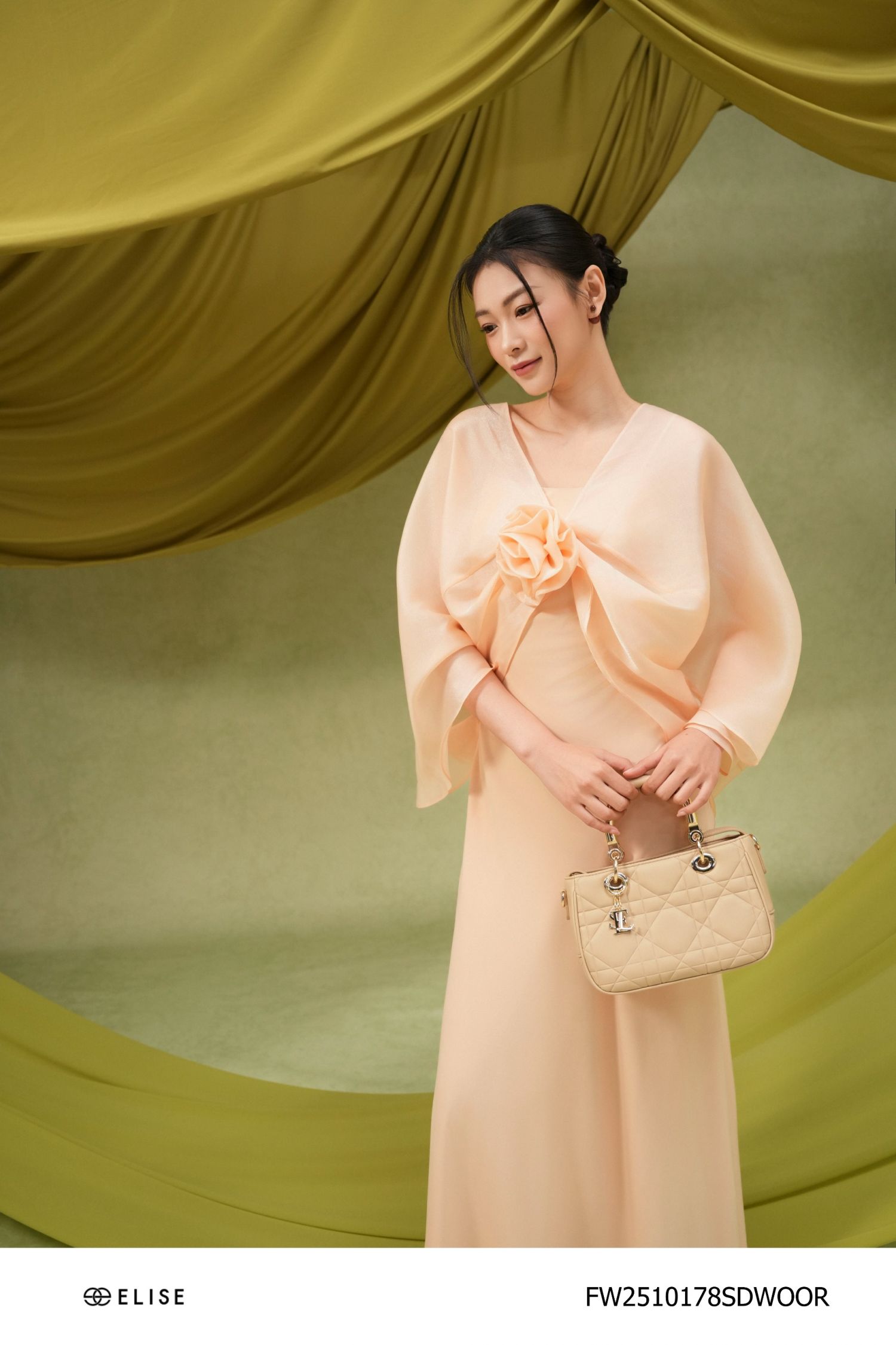 SET ĐẦM BE CAM PHỐI ÁO TƠ ĐÍNH HOA