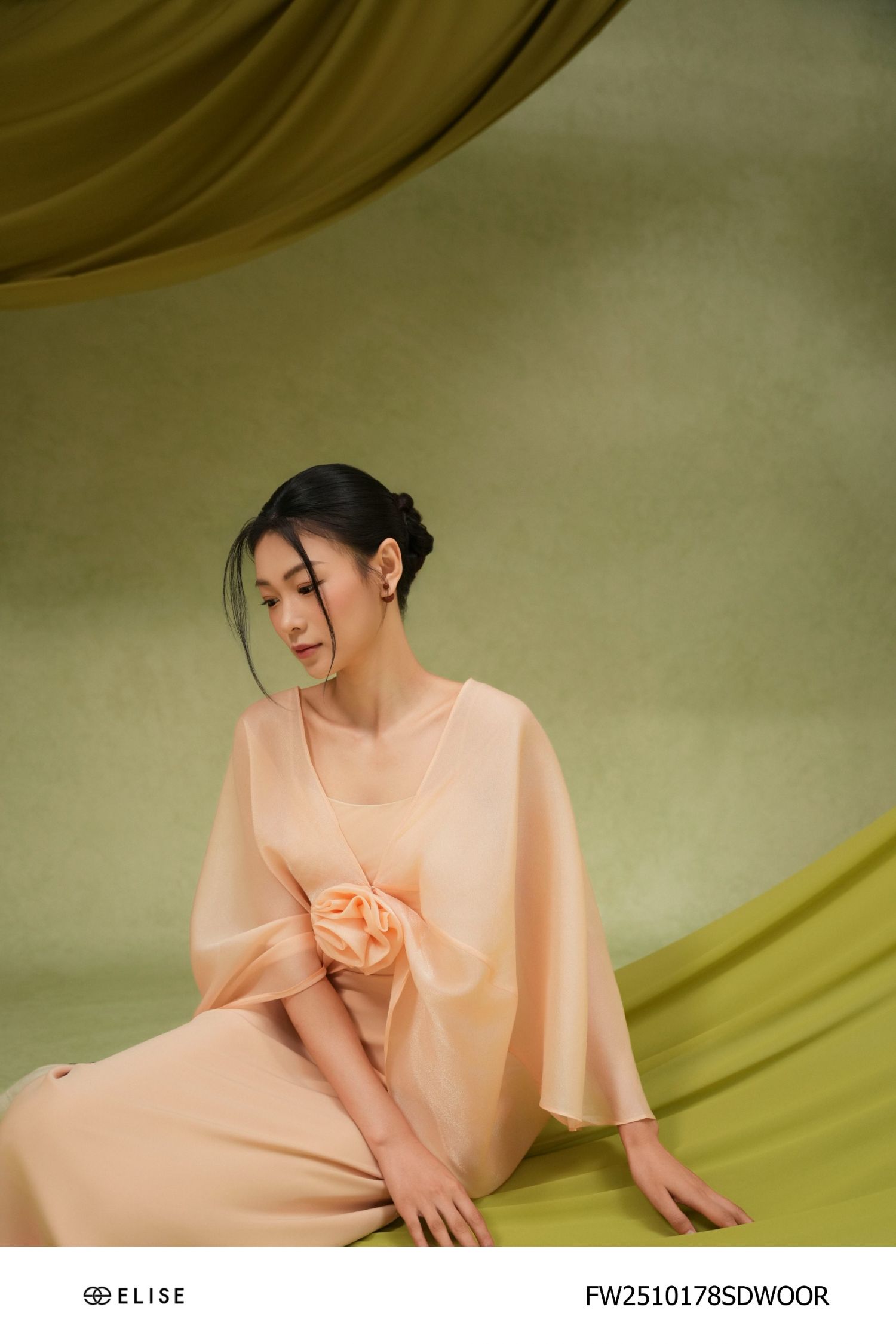 SET ĐẦM BE CAM PHỐI ÁO TƠ ĐÍNH HOA
