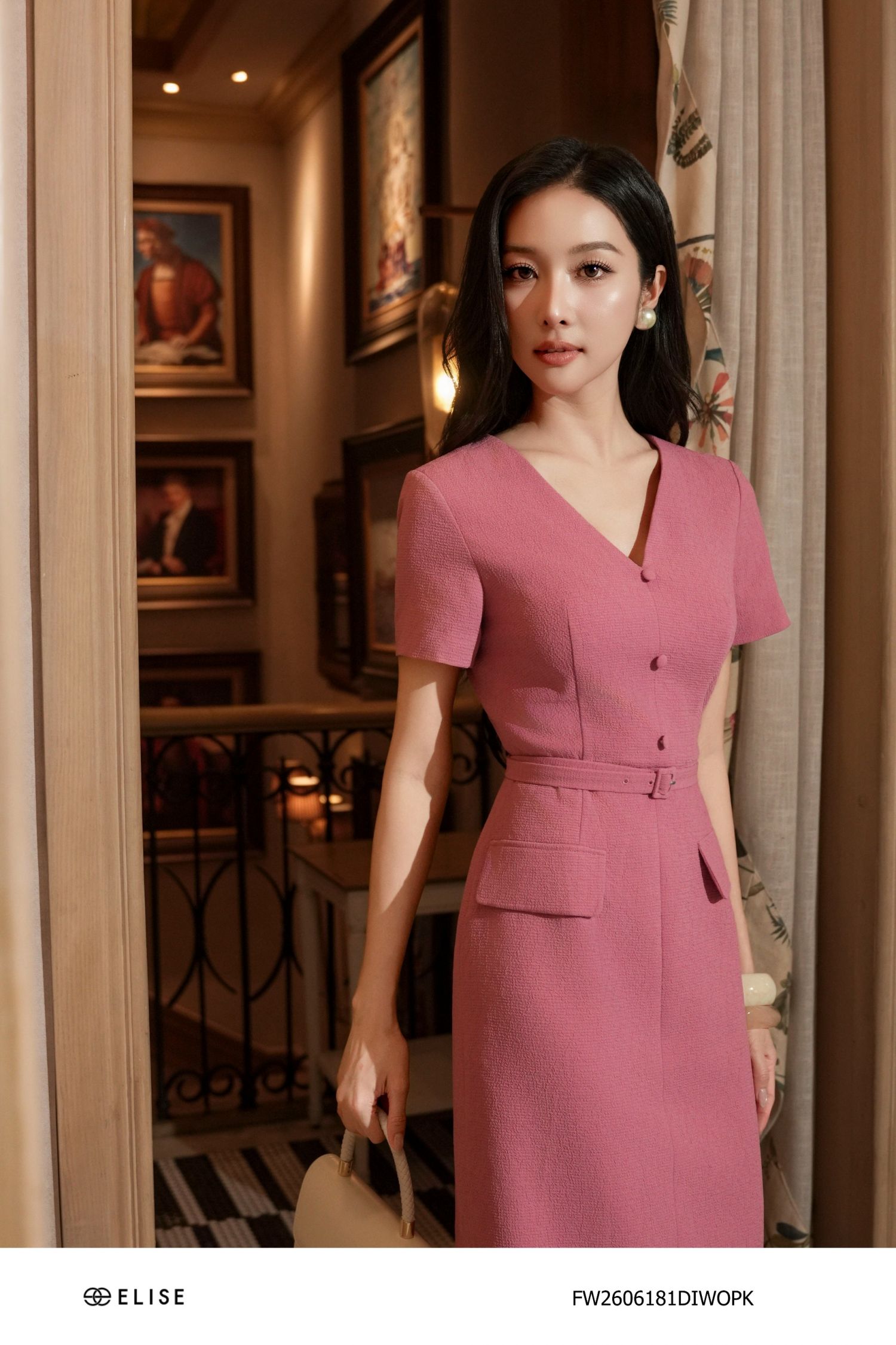 ĐẦM HỒNG VÂN ĐAI EO