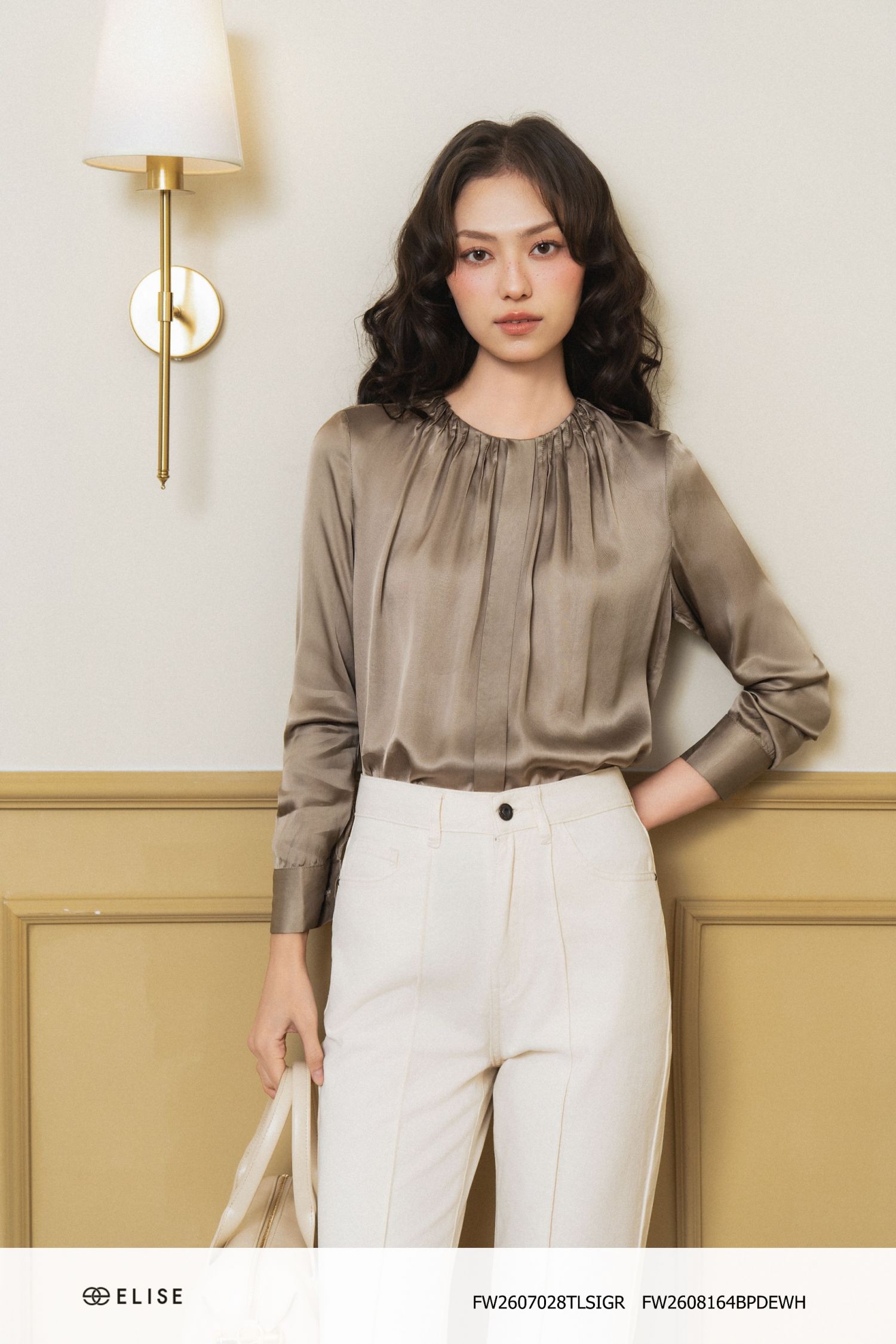 ÁO LỤA XẾP LY CỔ