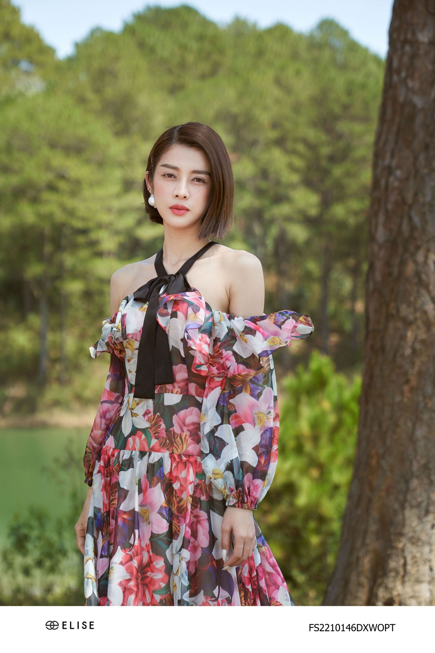 MAXI CHIFFON HOA LY HỒNG HỞ VAI