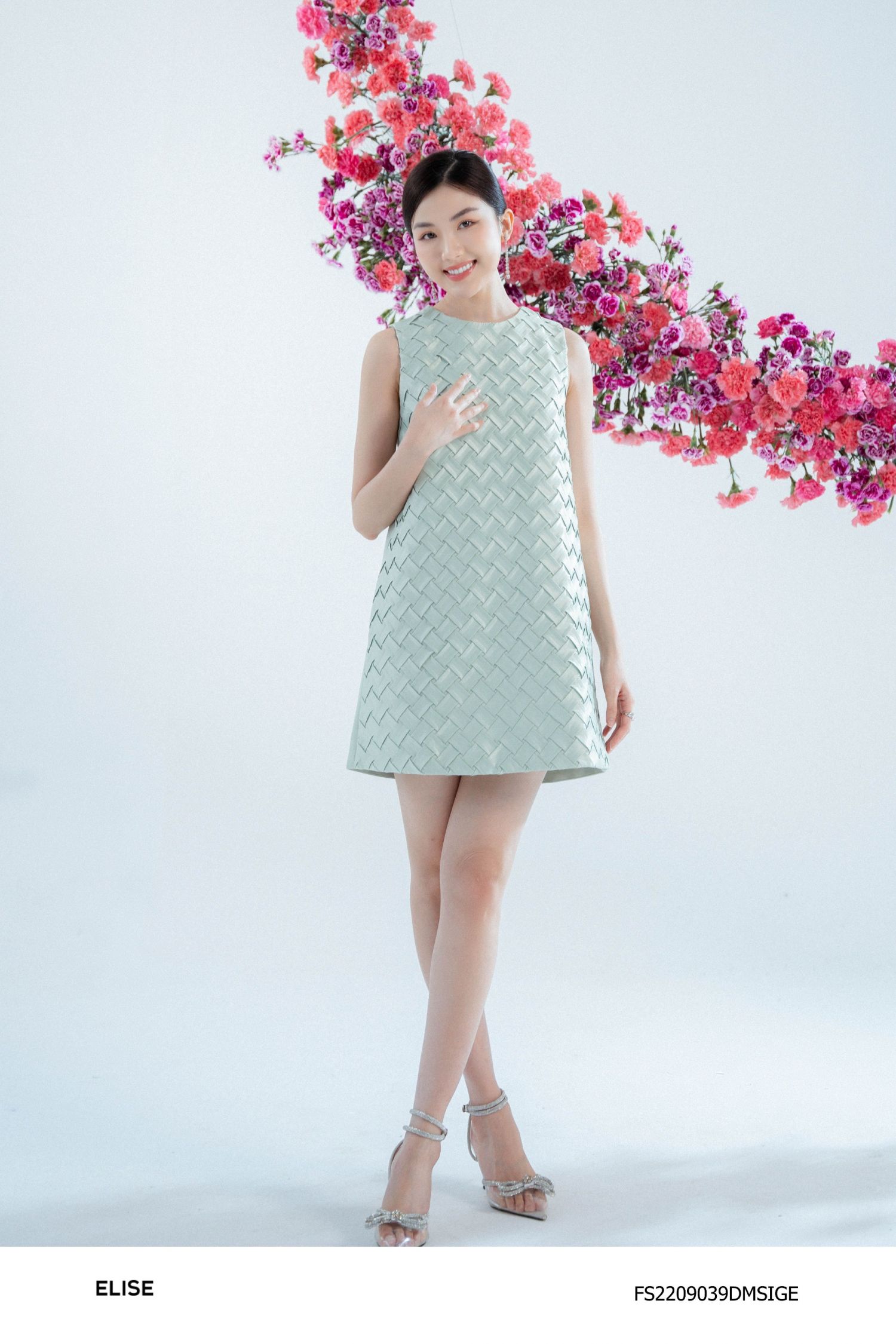 8-35KG) Đầm váy smock thiết kế cho bé gái có size của mẹ | Lazada.vn
