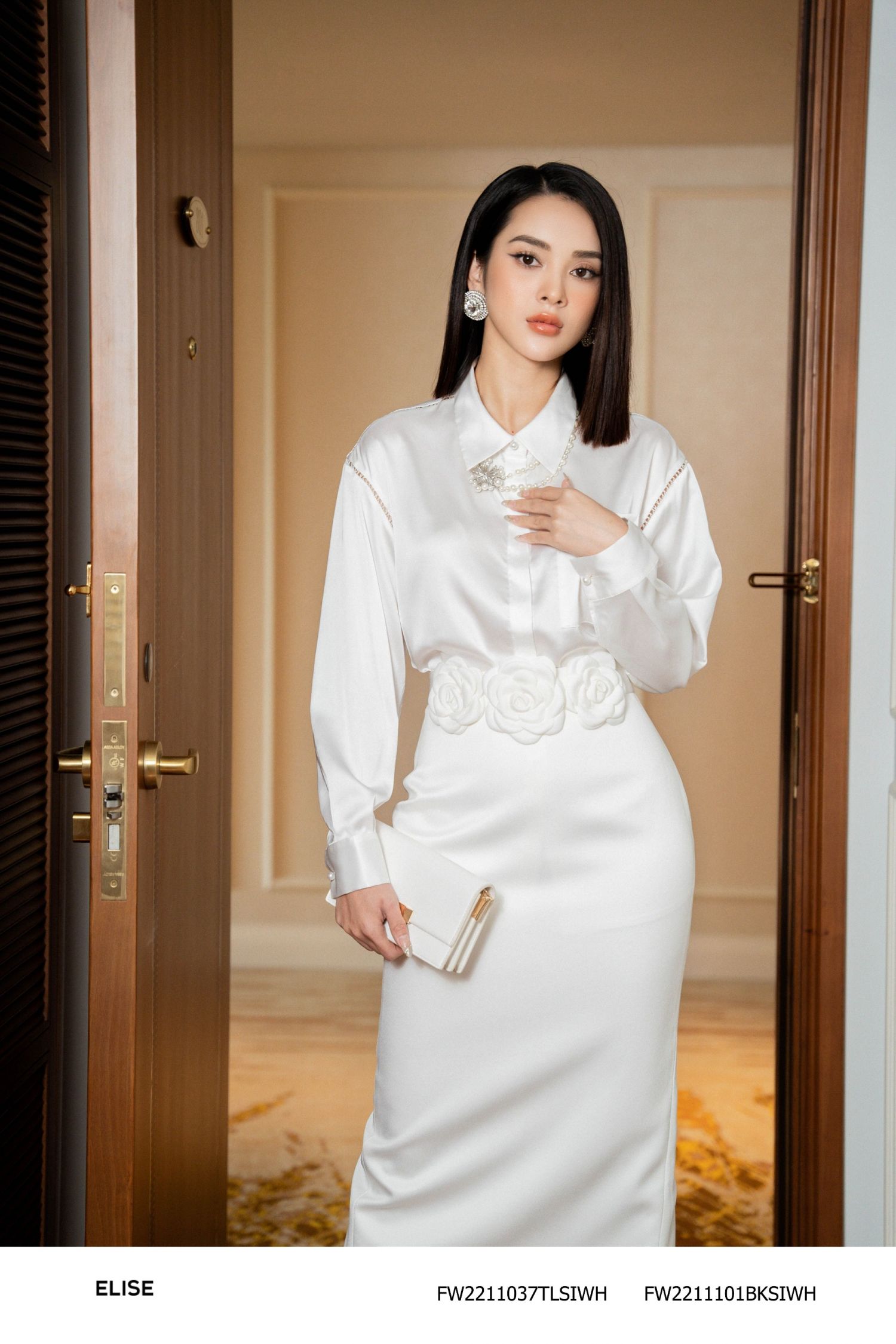 JUPE LỤA TRẮNG CẠP ĐÍNH HOA