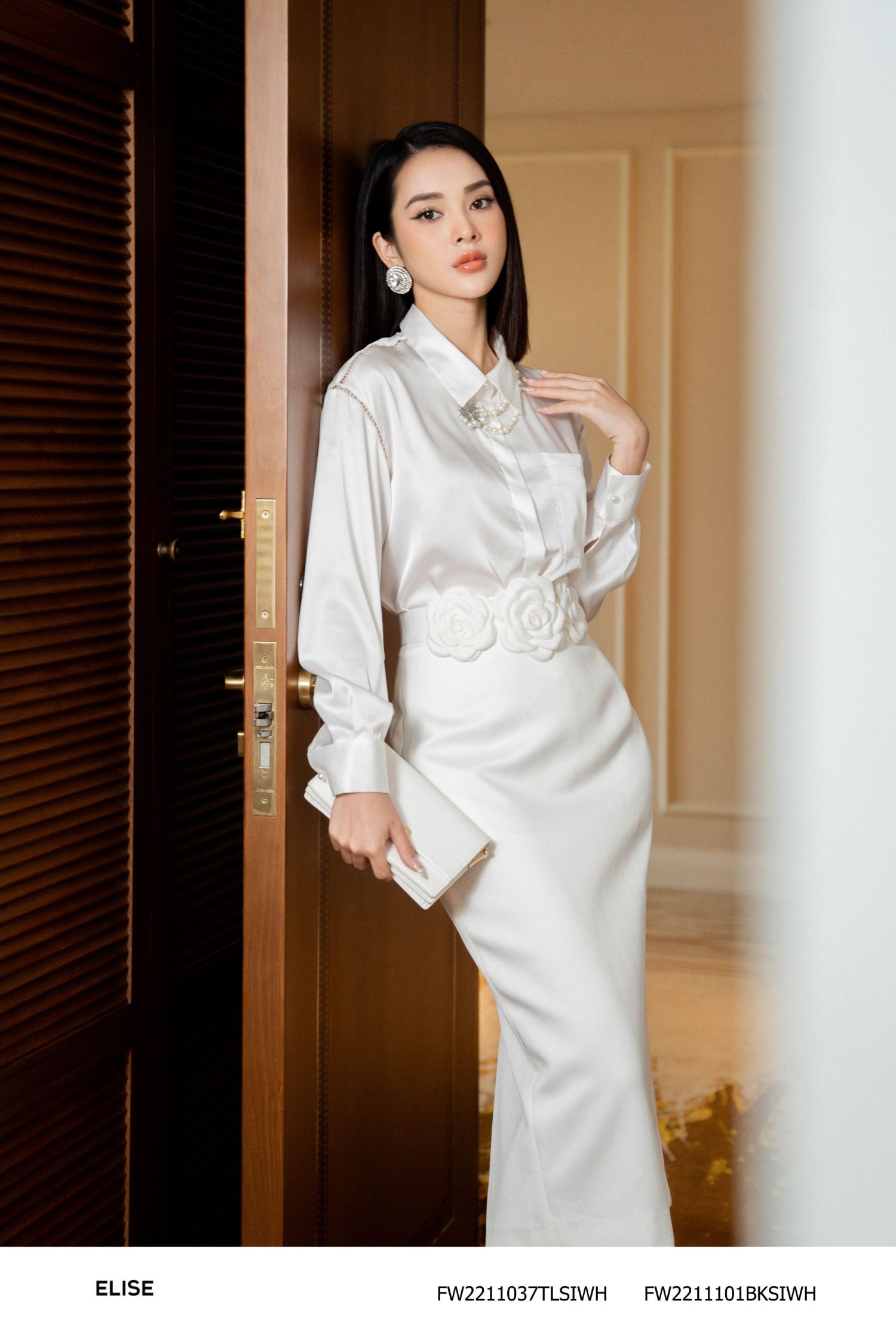 JUPE LỤA TRẮNG CẠP ĐÍNH HOA