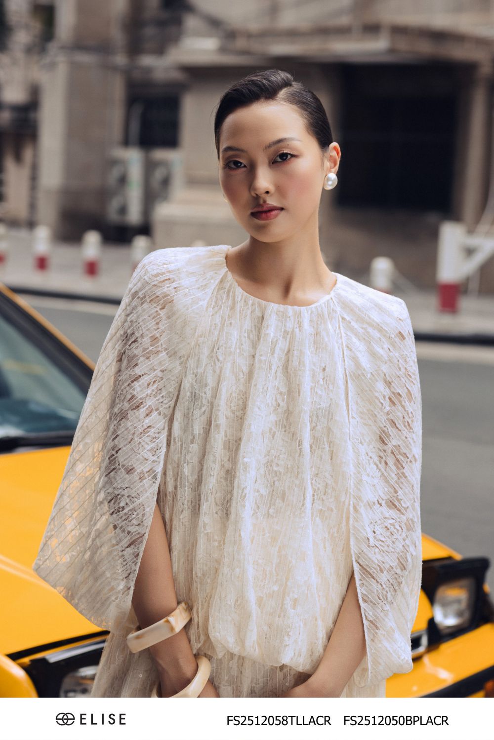 ÁO REN HOA CHẠY LƯỚI KIM TUYẾN
